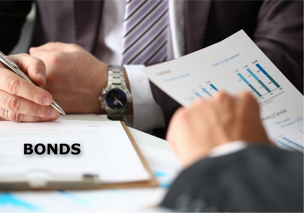 Bond: Yield Curves and Strategies
